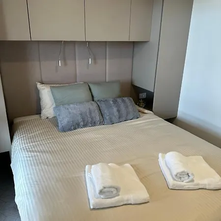 Maura Premium Mobile * Drage