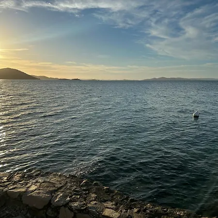 Maura Premium Mobile Apartment *