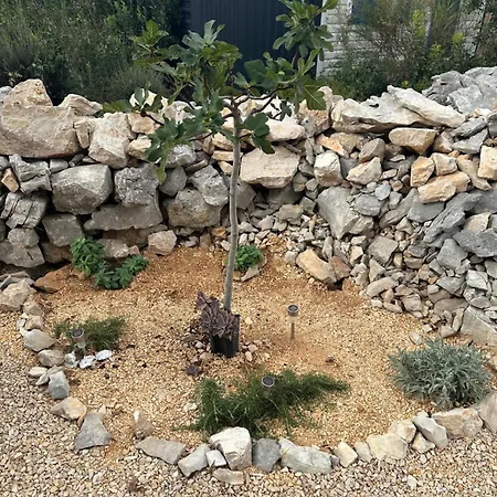 Maura Premium Mobile *