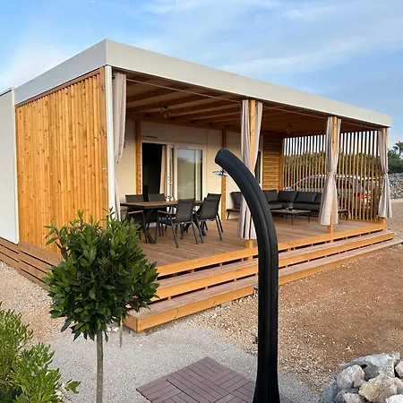 Maura Premium Mobile * Drage